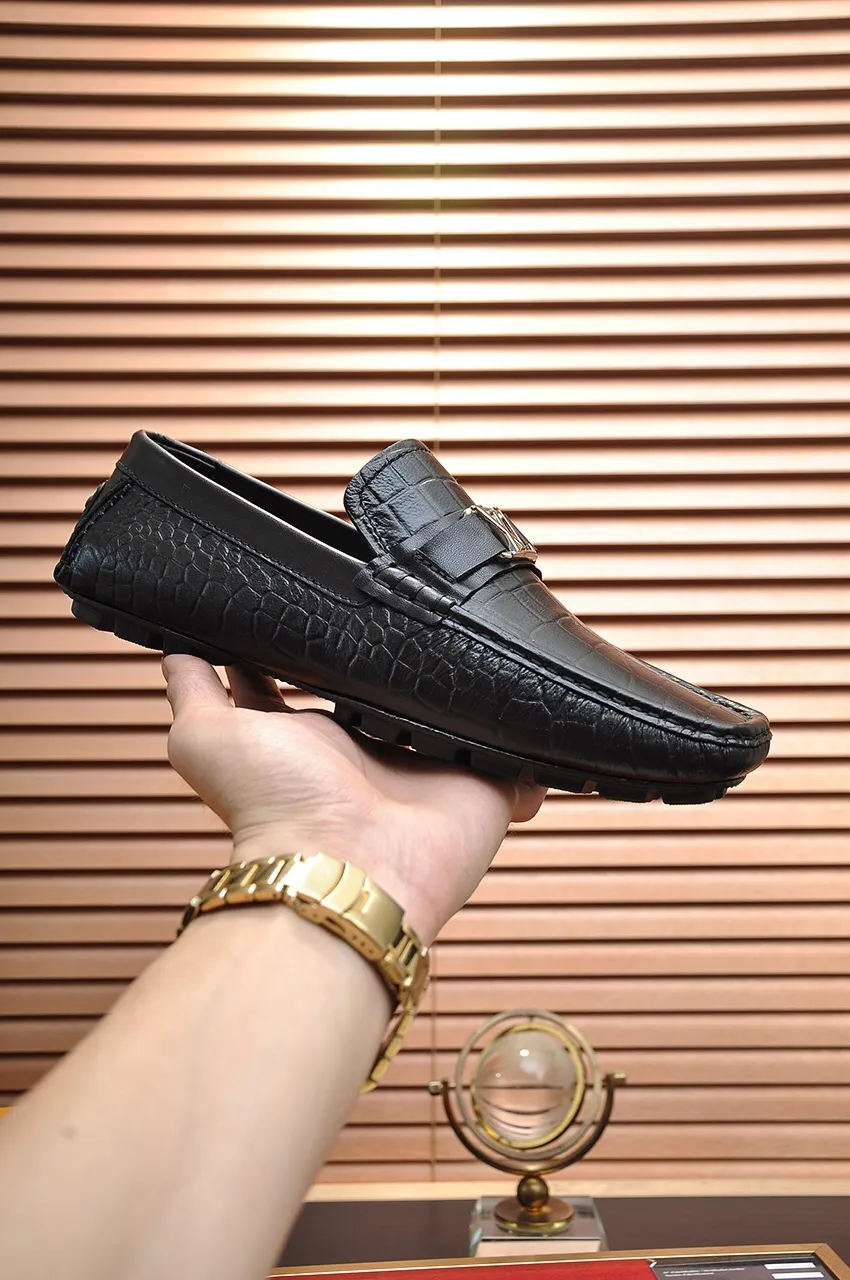 Men's men's shoes 💰420💶 [LV Doudou shoes] (water-dyed cowhide lining) new model is on the market, available on the official website. The new Doudou shoes are processed into single-color materials, and the uppers are made of imported horsehide leather. The body of the shoe is fully hemmed with mark thread, and is lined with imported original cowhide leather. The elegant shoe shape is super suitable for all-matching, and the size is 38-44.